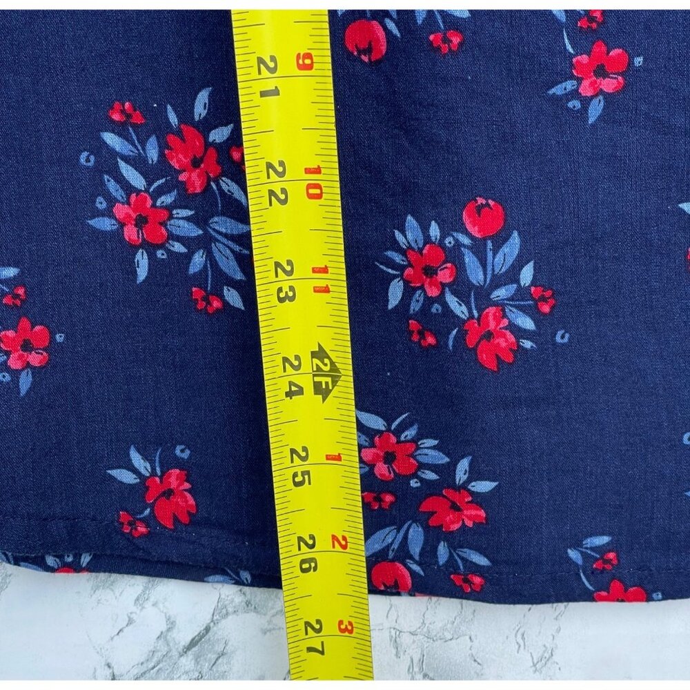 St. Johns Bay Navy Floral Sleeveless Blouse M Cotton/Rayon Blend - Picture 4 of 6